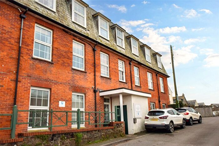 3 Bedroom Flat To Rent In Summerleaze Crescent, Bude, Cornwall, EX23