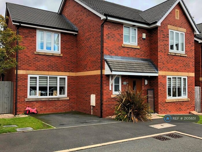 4 Bedroom Detached House To Rent In Acton Close, Stockport, SK2