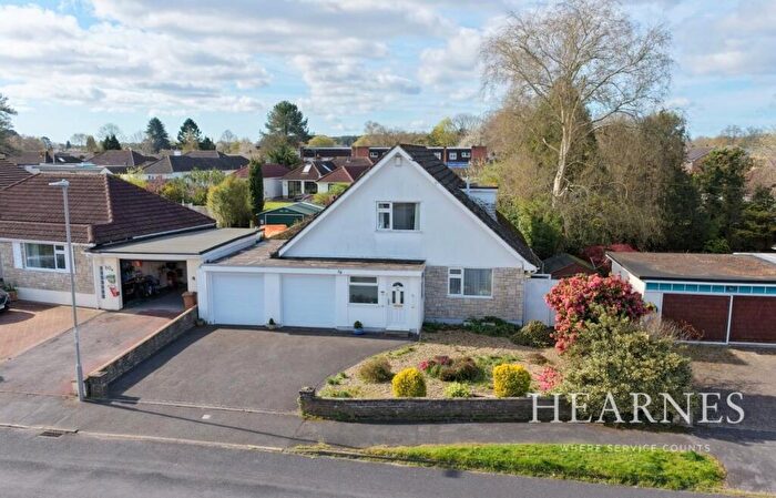 3 Bedroom Detached House For Sale In Dorset Avenue, Ferndown, BH22