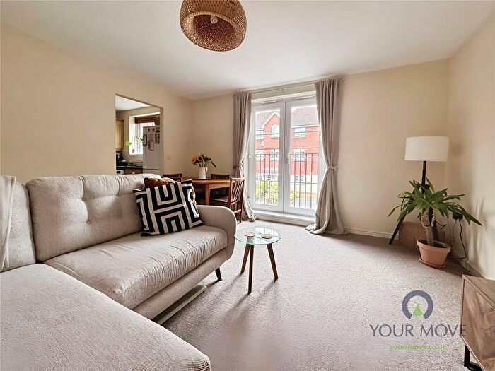 2 Bedroom Flat To Rent In Railway Walk, Bromsgrove, Worcestershire, B60