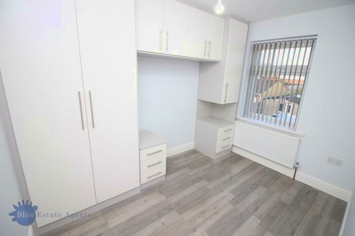 3 Bedroom Terraced House To Rent In Salt Hill Way, Slough, SL1