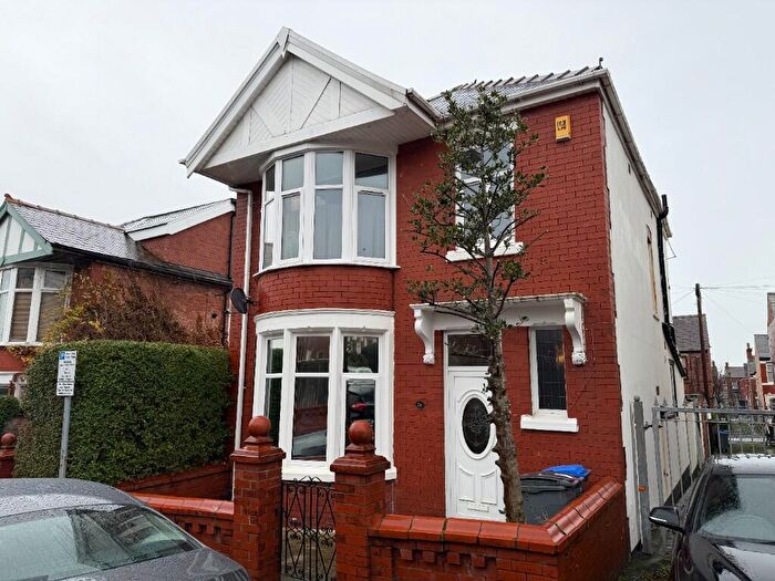 3 Bedroom Detached House For Sale In Poplar Avenue, Blackpool, Lancashire, FY3
