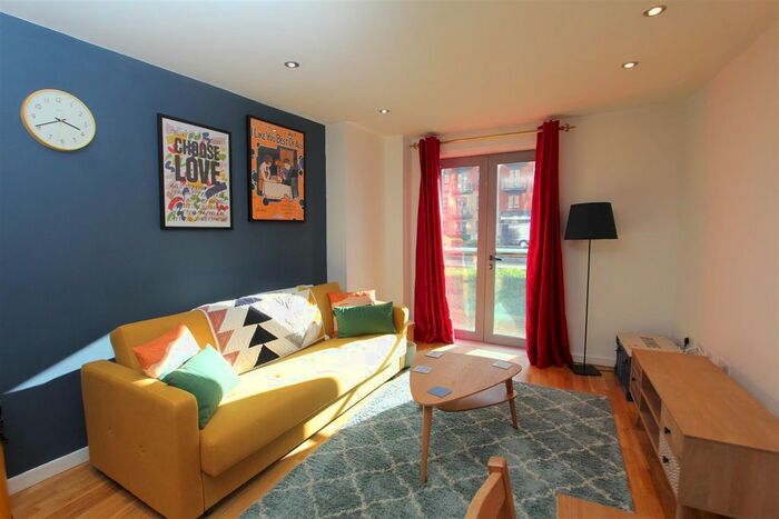 1 Bedroom Flat To Rent In Gotts Road, Leeds, LS12