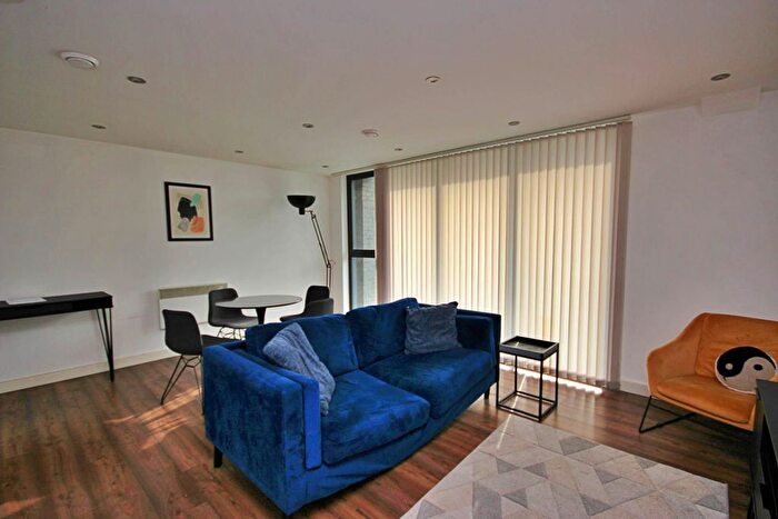 2 Bedroom Flat To Rent In Crossbank, Salford, M7