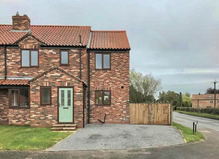 4 Bedroom Semi-Detached House To Rent In West Villas, Huby, York, YO61