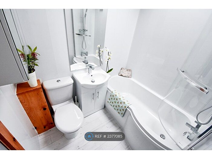 1 Bedroom Flat To Rent In Wostenholm Road, Sheffield, S7