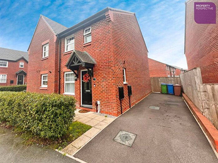 3 Bedroom Semi-Detached House For Sale In Kirkfell Drive, Middleton, Manchester, M24