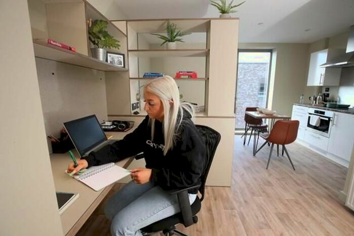 Studio To Rent In York Street, Belfast, BT15