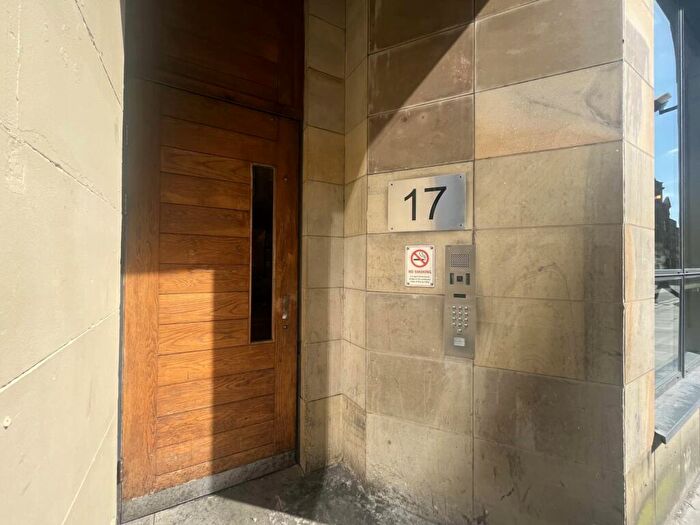 2 Bedroom Duplex To Rent In Market Buildings, Manchester, M4