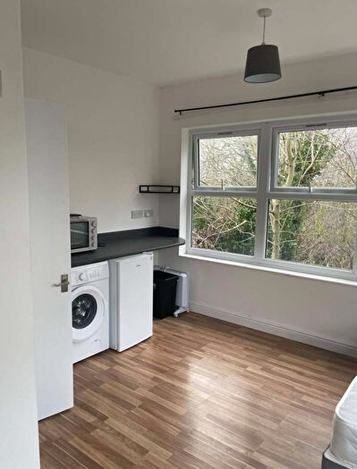 Studio To Rent In Potters Bar, Hertfordshire, EN6