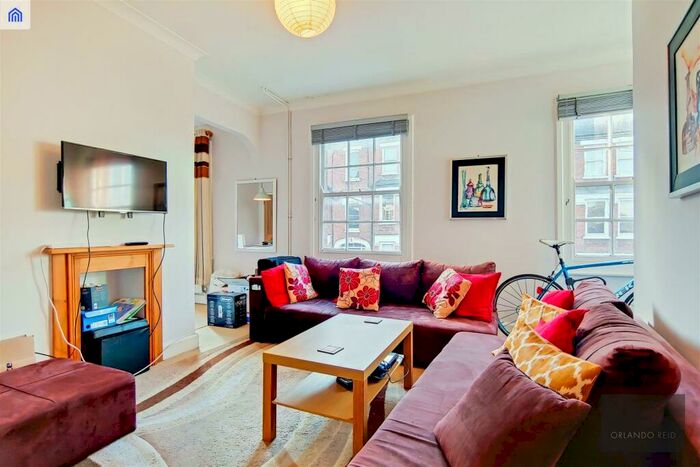 2 Bedroom Apartment To Rent In Theatre Street, Battersea, SW11