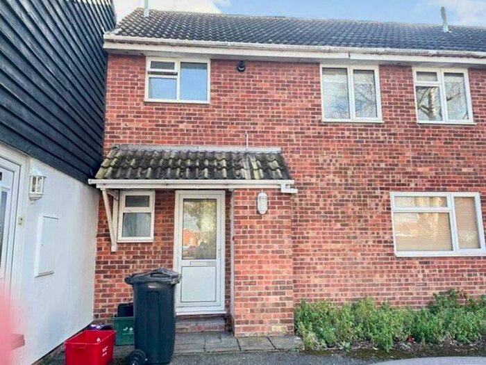 3 Bedroom Terraced House To Rent In Dahlia Close, Clacton-On-Sea, CO16