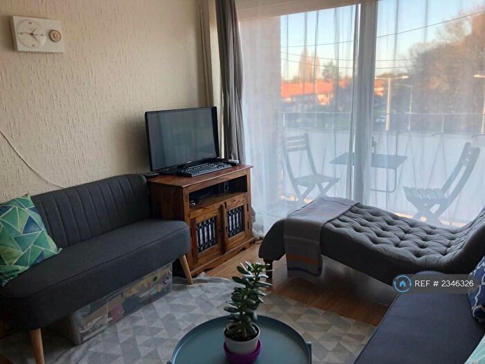 2 Bedroom Flat To Rent In Longbridge Road, Barking, IG11