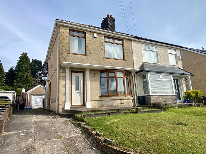 3 Bedroom Semi-Detached House For Sale In Mansel Road, Bonymaen, Swansea, City And County Of Swansea., SA1