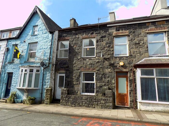 4 Bedroom Terraced House To Rent In Stryd Fawr, Llanberis, Caernarfon, Gwynedd, LL55