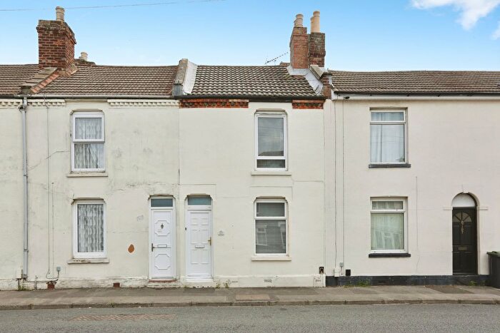 2 Bedroom Property To Rent In Whitworth Road, Gosport, PO12