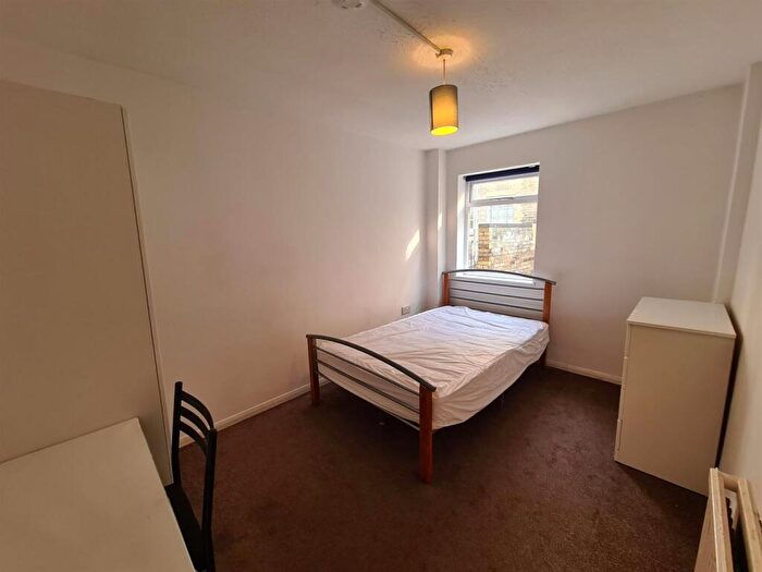 4 Bedroom House To Rent In Newmarket Road, Cambridge, CB5