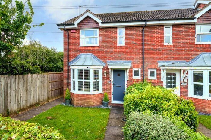 2 Bedroom End Of Terrace House For Sale In The Fielders, Eversley, Hook, Hampshire, RG27