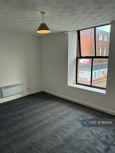 1 Bedroom Flat To Rent In Market St, Bacup, OL13