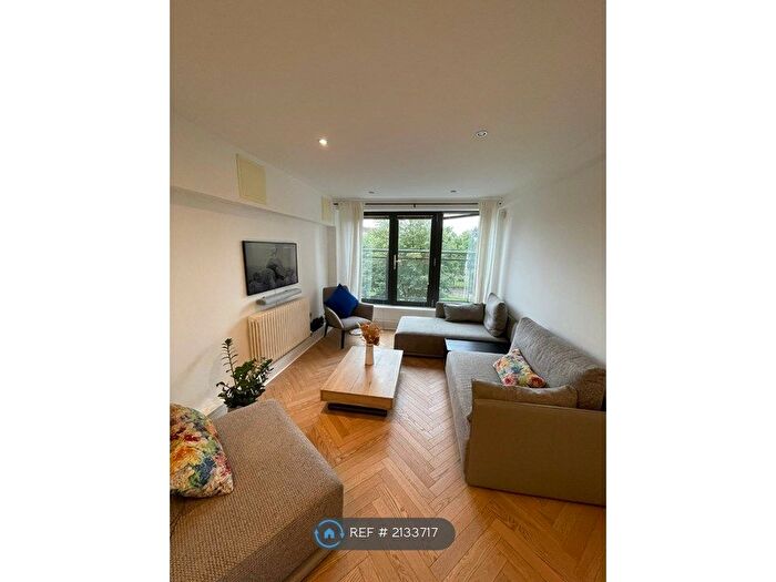 2 Bedroom Flat To Rent In Cube House, London, SE16