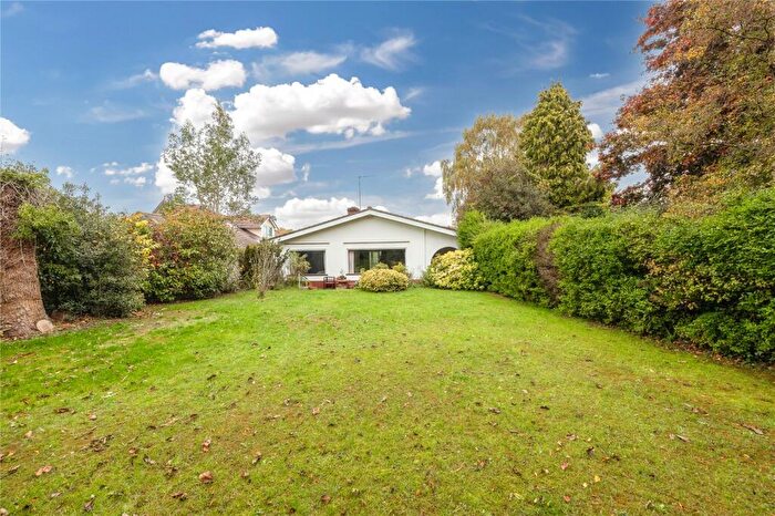 3 Bedroom Bungalow For Sale In High Street, Sharnbrook, Bedford, Bedfordshire, MK44