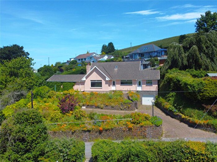 4 Bedroom Bungalow For Sale In Castle Hill, Berrynarbor, North Devon, EX34