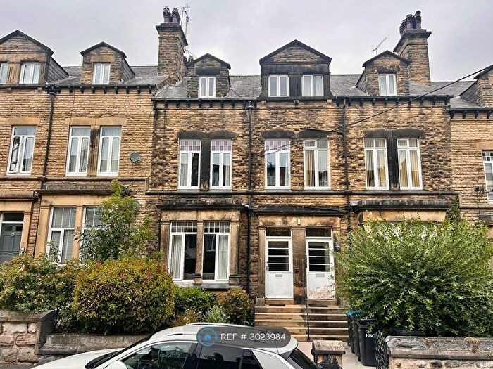 2 Bedroom Flat To Rent In St. Marys Avenue, Harrogate, HG2