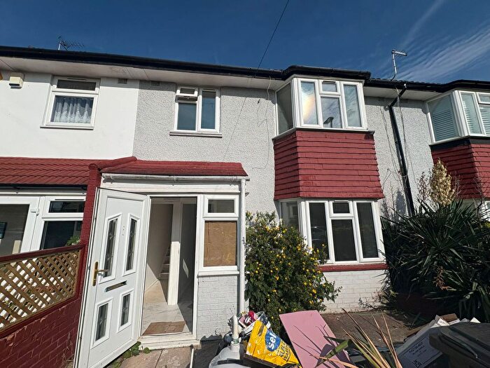 2 Bedroom Flat To Rent In Sandhurst Road, Edmonton, N9