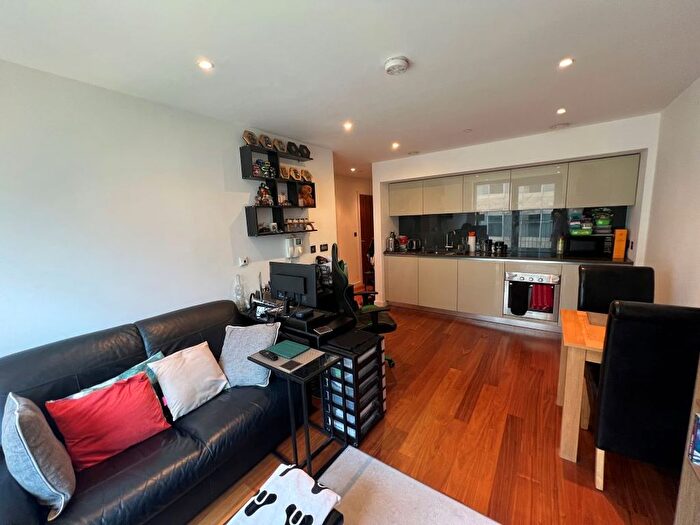1 Bedroom Flat For Sale In Apartment City Lofts St. Pauls, Sheffield, South Yorkshire, S1