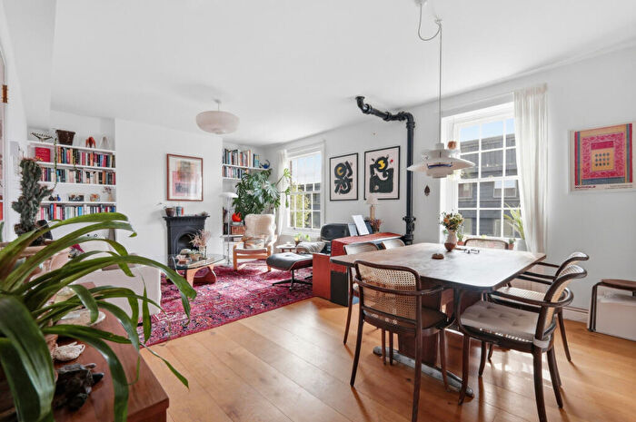 2 Bedroom Apartment For Sale In Dinmont House, Pritchards Road, London, E2