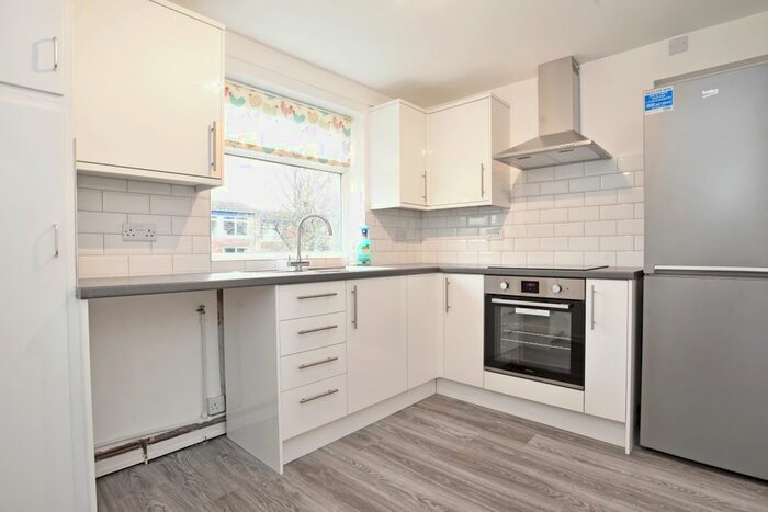 1 Bedroom Flat For Sale In Hampsthwaite Road, Harrogate, HG1