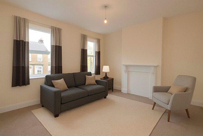 1 Bedroom Flat To Rent In William Road, Wimbledon, SW19