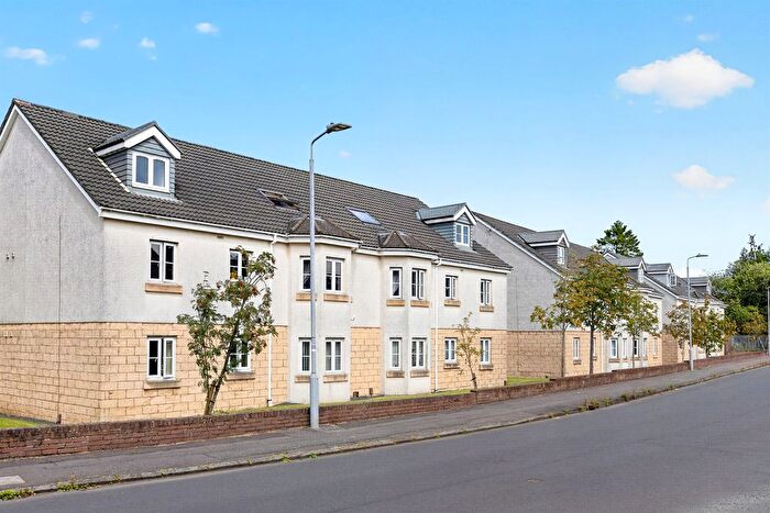 3 Bedroom Flat For Sale In Barclay Drive, Elderslie, Johnstone, PA5