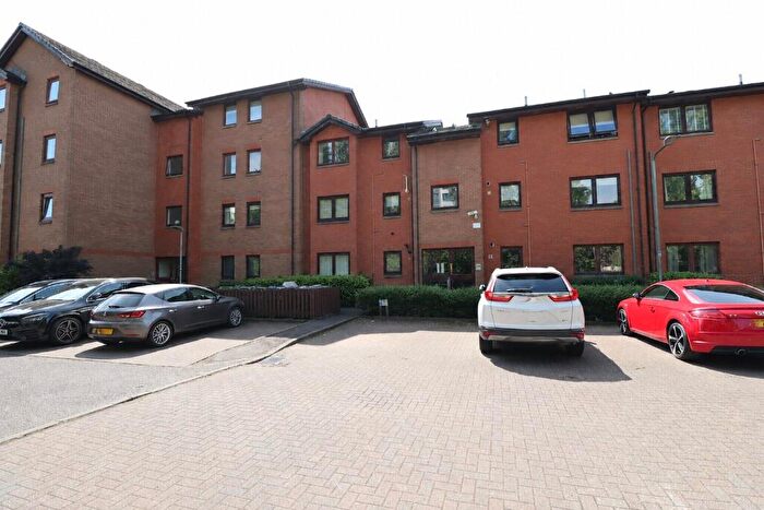 2 Bedroom Flat To Rent In Cyril Street, Paisley, Renfrewshire, PA1
