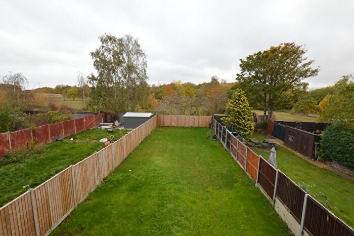 3 Bedroom Semi Detached House For Sale In Ridgway Road, Brogborough, MK43