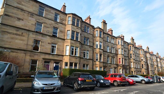 3 Bedroom Flat To Rent In Spottiswoode Street, Edinburgh, EH9