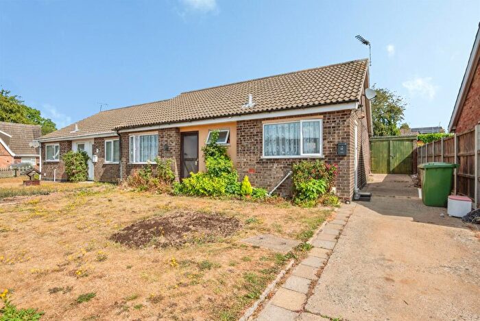 2 Bedroom Semi-Detached Bungalow For Sale In Heron Gardens, Stalham, Norwich, NR12