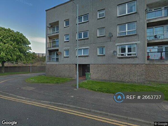 2 Bedroom Flat To Rent In Union Road, Grangemouth, FK3