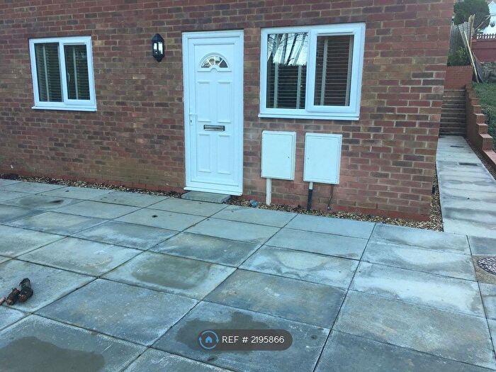 2 Bedroom Flat To Rent In Trinity Court, Northampton, NN2