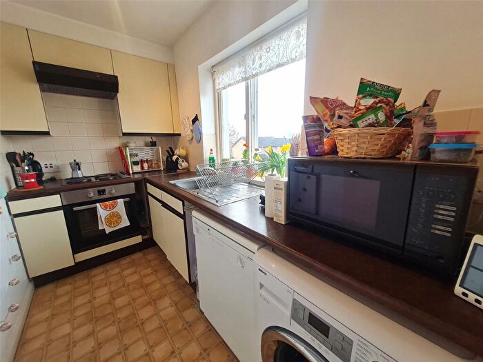 Apartment To Rent In Abbeyfields Close, Park Royal, London, NW10