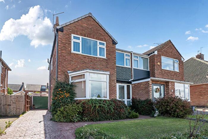 3 Bedroom Semi-Detached House For Sale In Browning Road, Rugby, CV21