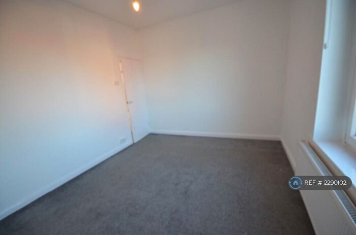 2 Bedroom End Of Terrace House To Rent In Barnsley Road, Cudworth, Barnsley, S72