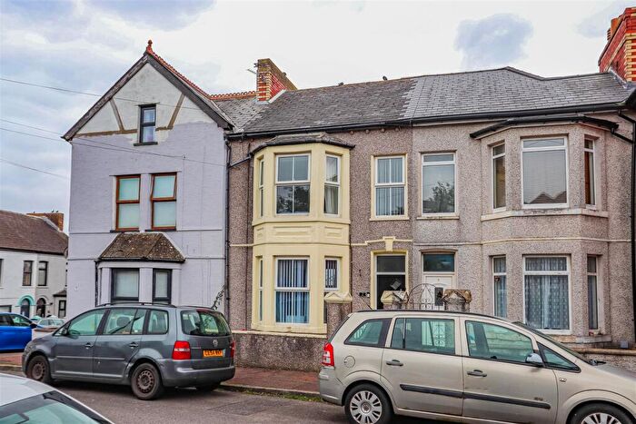 4 Bedroom Terraced House For Sale In Rectory Road, Barry, CF63
