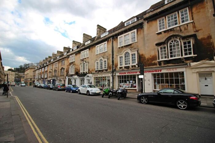 3 Bedroom Maisonette To Rent In St. James's Parade, Bath, BA1