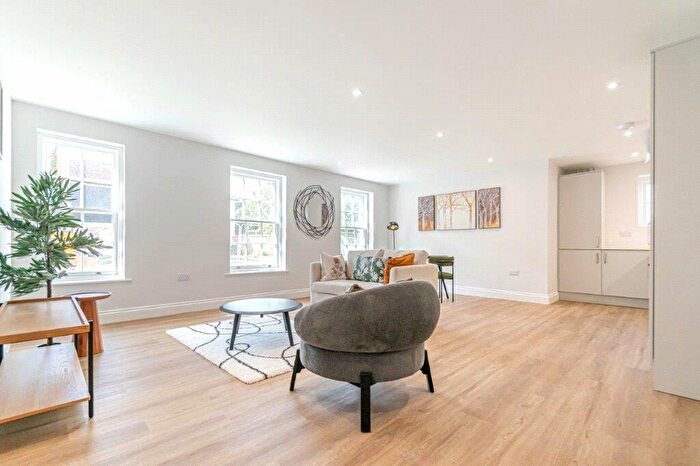 2 Bedroom Apartment For Sale In Abbots Gate, Laundry Lane, Bury St Edmunds, Suffolk, IP33