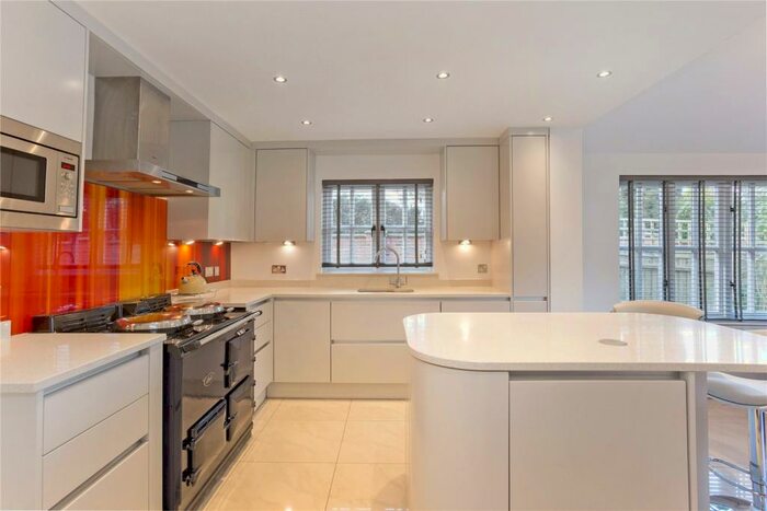 5 Bedroom Detached House To Rent In Neston Road, Ness, Neston, CH64