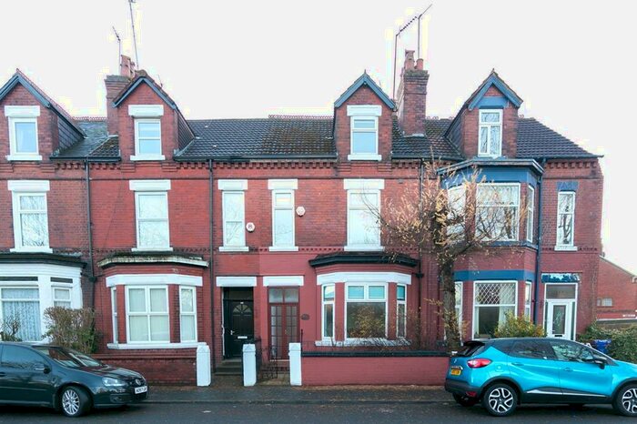 6 Bedroom Terraced House To Rent In Lower Seedley Road, Salford, M6