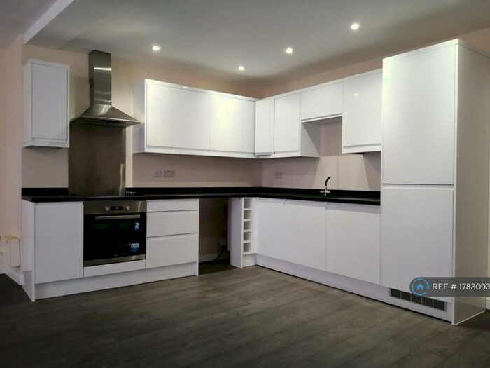 2 Bedroom Maisonette To Rent In Curtain Mill, Newark, NG24