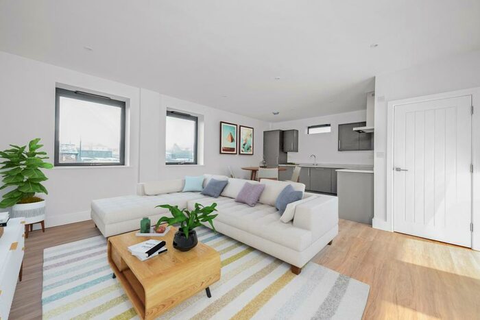 2 Bedroom Apartment To Rent In Ernest Avenue, West Norwood, London, SE27