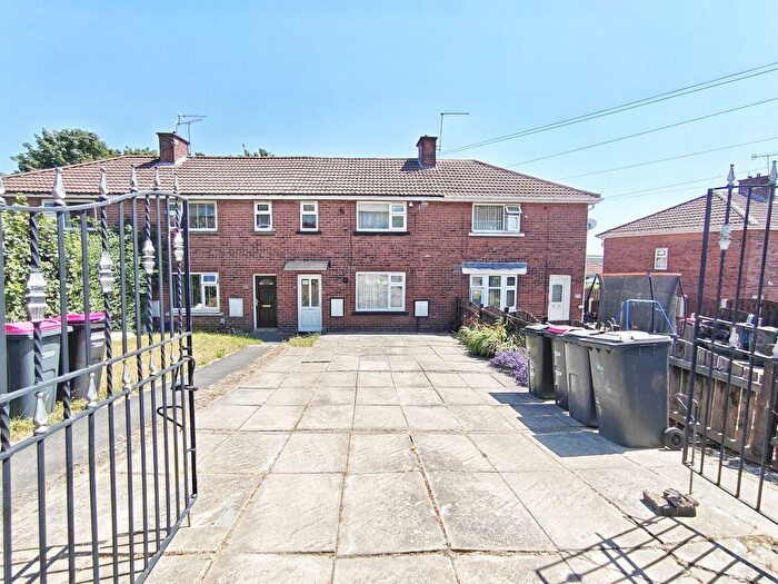 3 Bedroom Terraced House For Sale In Thornton Street, Kimberworth, Rotherham, S61